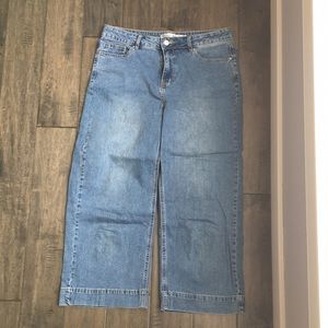 EUC Size 10 Contemporaine cropped jeans $20